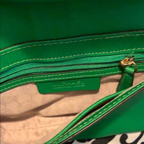 Michael Kors Crossbody Bag in Green - Picture 7 of 8